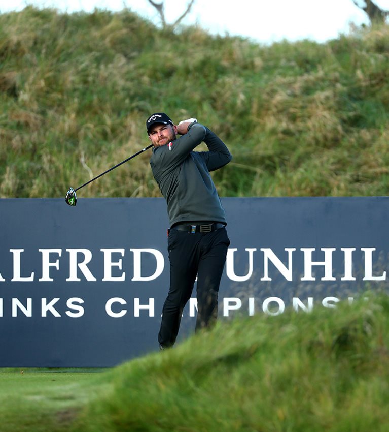 Hill and Smith are quick off the mark with birdie starts