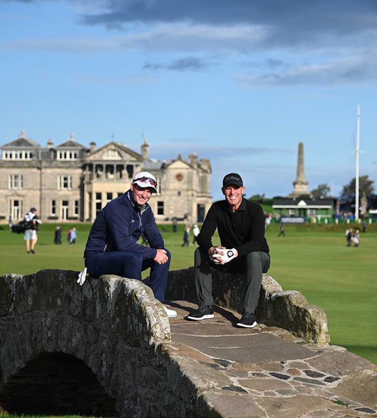 Fox and Warne share lead in Team Championship