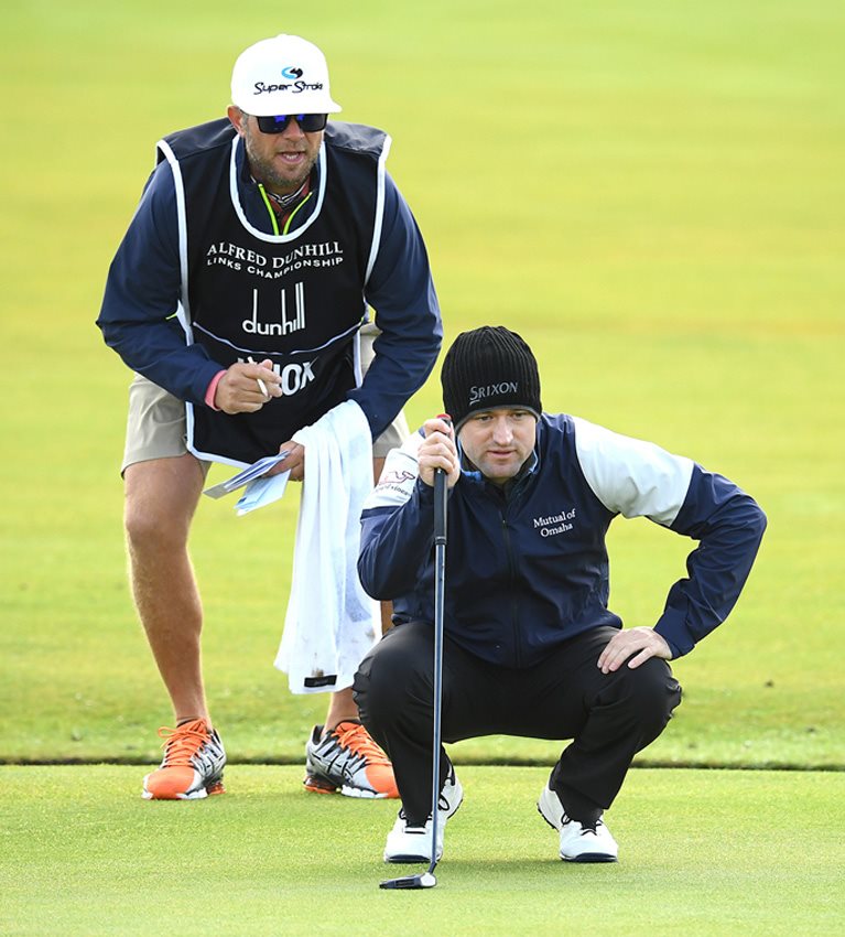 Local hero Knox takes the early lead at St Andrews